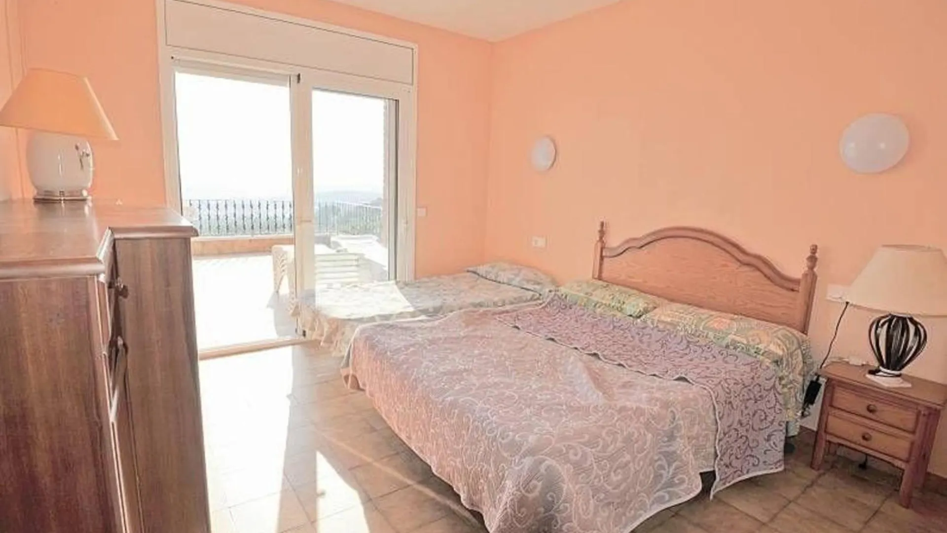 Ferienhaus Fluvia Fuer 17 Personen In リョレート・デ・マル スペイン